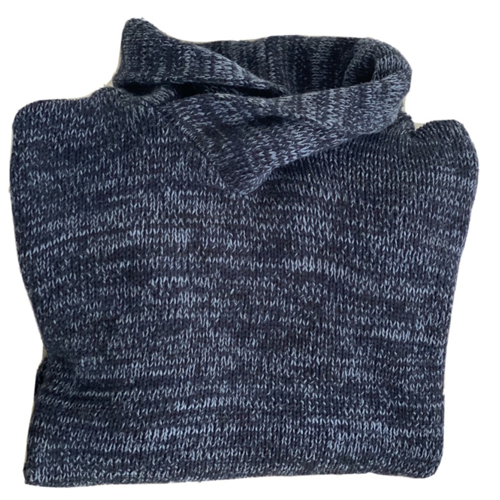 Small/med. H & M divided knit wear for men